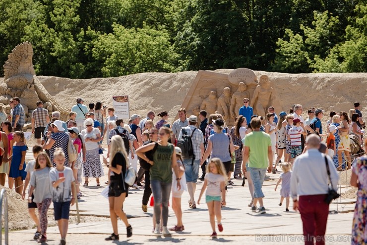 Jelgavā  aizvadīts jau 12. Starptautiskais smilšu skulptūru festivāls 225138