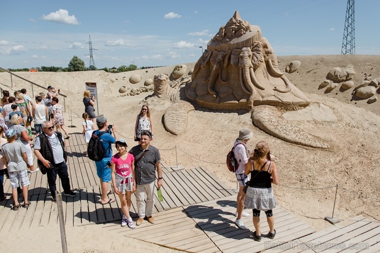 Jelgavā  aizvadīts jau 12. Starptautiskais smilšu skulptūru festivāls