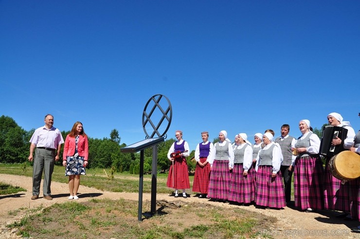 Ludzā  svinīgi atklāj jaunizveidoto Gaismas dārzu