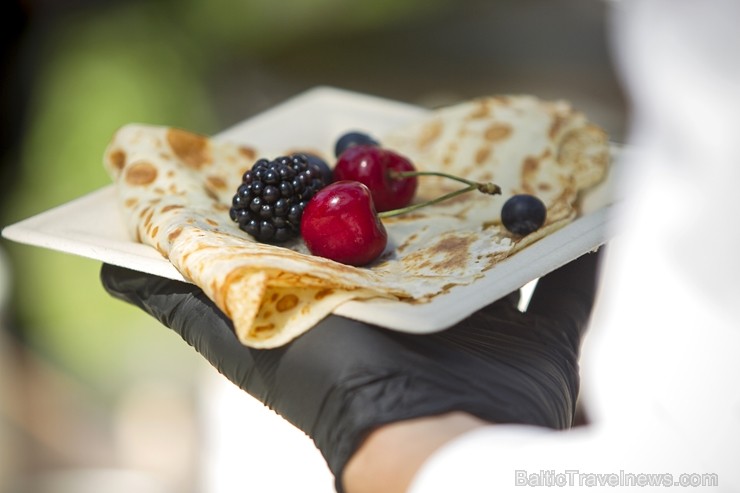 Jūrmalā grandiozi aizvada ielu ēdienu festivālu Gourmet Fair