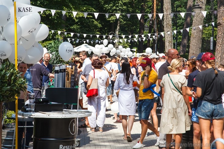 Jūrmalā grandiozi aizvada ielu ēdienu festivālu Gourmet Fair