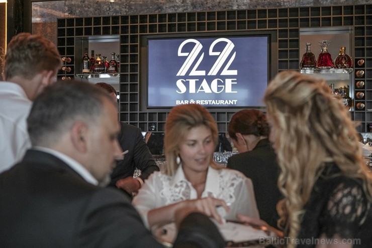 «Grand Hotel Kempinski Riga» atklāj panoramas bāru-restorānu «Stage 22»