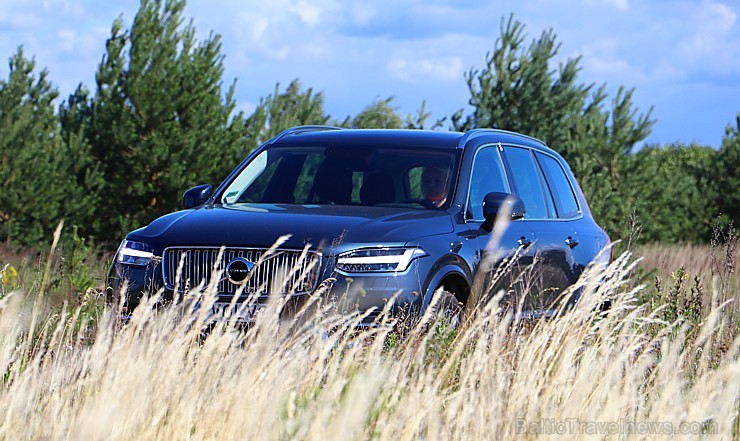 Travelnews.lv ar jauno «Volvo XC90» apceļo Dienvidkurzemi 227696