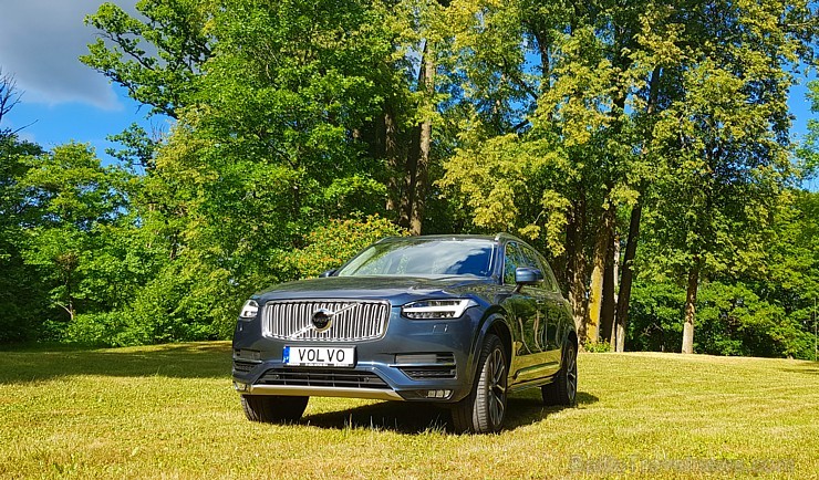 Travelnews.lv ar jauno «Volvo XC90» apceļo Dienvidkurzemi