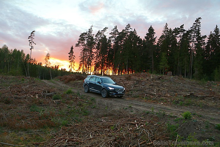 Travelnews.lv ar jauno «Volvo XC90» apceļo Dienvidkurzemi