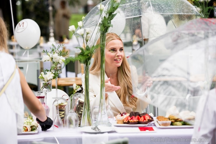 Jau ceturto gadu Rīgā notiek baltais pop-up pikniks «L’elegante Pop-Up Picnic» 227905