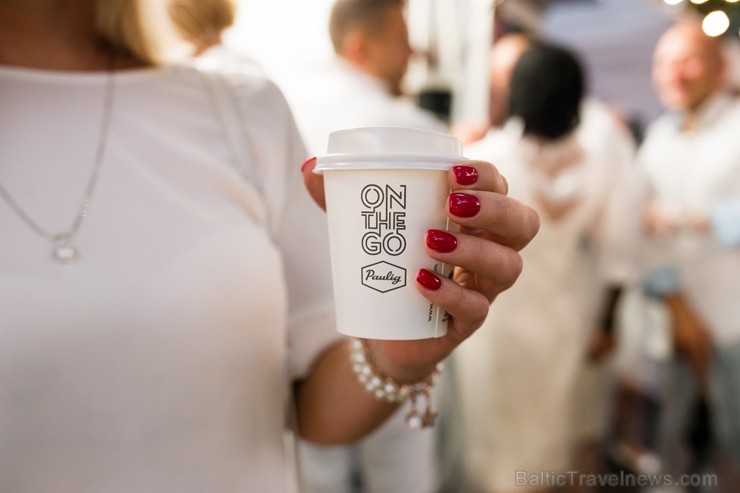 Jau ceturto gadu Rīgā notiek baltais pop-up pikniks «L’elegante Pop-Up Picnic» 227971