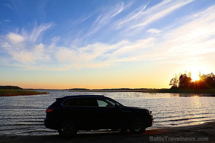 Travelnews.lv ar jauno «Volkswagen Touareg» apceļo Krāslavas novadu Latgalē