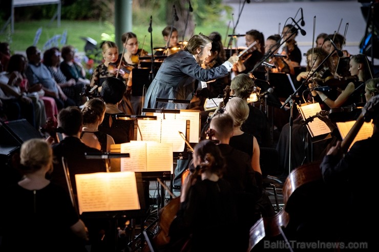 Ar krāšņu koncertu «Dzimuši Latvijā» atklāts 4. Jūrmalas Festivāls 228795