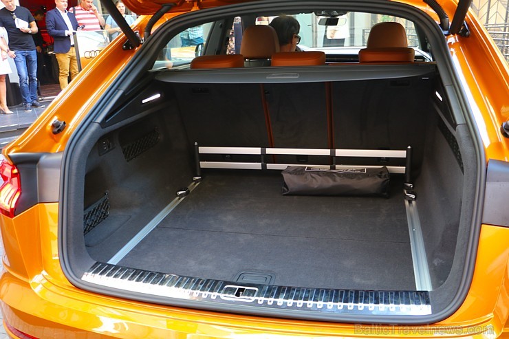 Piecu zvaigžņu viesnīcā «Grand Poet by Semarah Hotels» prezentē jauno «Audi Q8» 229768