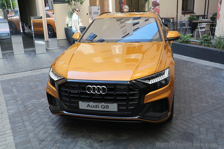 Piecu zvaigžņu viesnīcā «Grand Poet by Semarah Hotels» prezentē jauno «Audi Q8» 229769