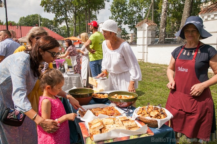 Krāslavā aizvada Starptautisko kulinārā mantojuma festivālu 229864