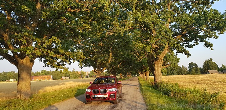 Travelnews.lv apceļo Vidzemi ar jauno «BMW X4» 230486