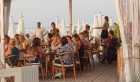 Travelnews.lv izbauda jūru un populāro pludmales restorānu «Legend Beach» 16