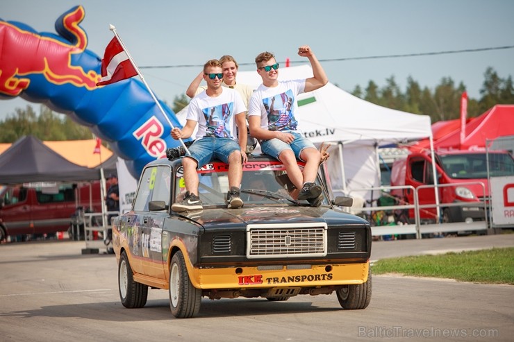 Aizraujoši aizvada Latvijas rallijkrosa piekto posmu 230969