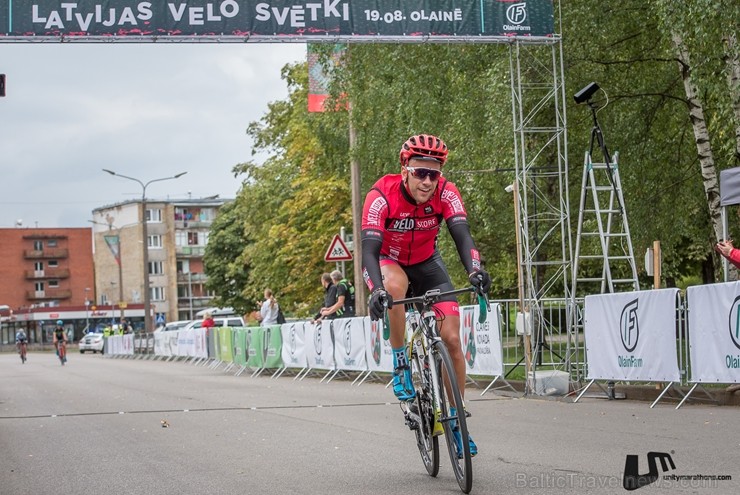 Olainē krāšņi norisinās jau ceturtie Latvijas Velo svētki 231037