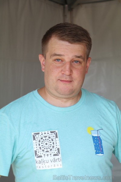 Rīdzinieki un galvaspilsētas viesi 18.08.2018 Spīķeros ar lielu baudu apmeklēja «Rīgas svētku restorāns» pasākumu Rīdzinieki un galvaspilsētas viesi 18.08.2018 Spīķeros ar lielu baudu apmeklēja «Rīgas svētku restorāns» pasākumu 231145