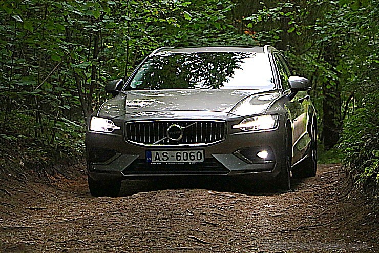 Travelnews.lv apceļo Sēliju ar jauno un jaudīgo «Volvo V60» un nakšņo «Kurshi Hotel & Spa» 231260