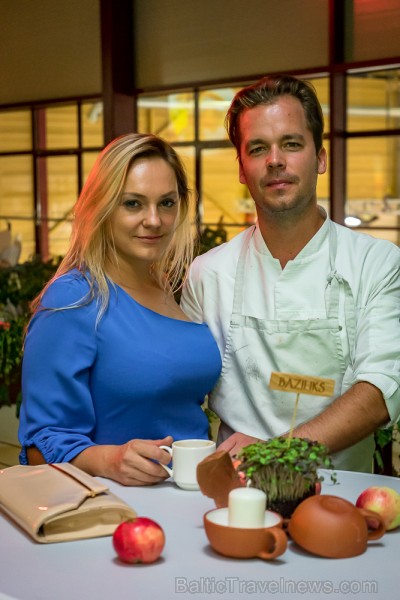 Latvijas 2018. gada pavārs ir Dinārs Zvidriņš un pavārzellis ir Anastasija Verbicka. Atbalsta: Riga Food 2018. Foto: Saltnpepper.lv