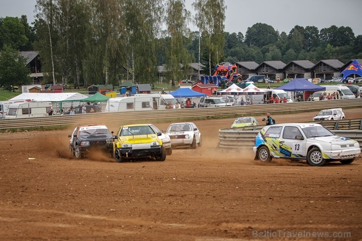 Bauskā noslēdzas Latvijas autokrosa čempionāts 233348
