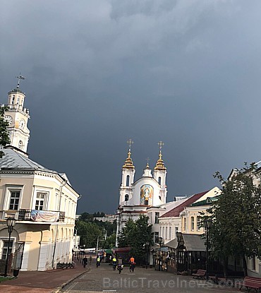 Vietējie stāsta, ka kādreiz Vitebska bijusi neglīta rūpniecības pilsēta. Tagad patīkami izstaigāt centru un Daugavas malas promenādi 233818