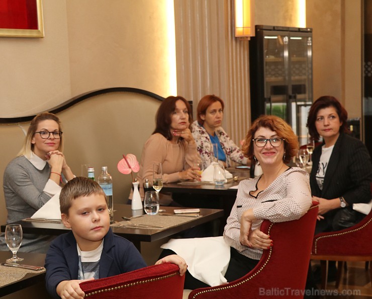 Viesnīcas «Grand Hotel Kempinski Rīga» restorāns «Amber» piedāvā jaunu konceptu «Vēlās brokastis ar ģimeni» 234477