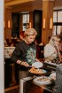 Vecrīgas restorāns «Amber» katru svētdienu piedāvā jaunu konceptu «Vēlās brokastis ar ģimeni». Foto no Aksels Zirnis Photographie 28