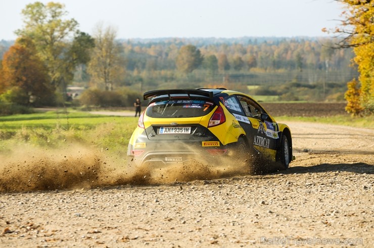 «Rally Liepāja» dārdina Liepāju un pulcē tūkstošiem skatītājus