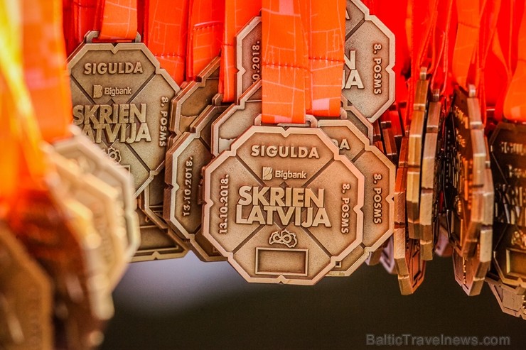 Skriešanas seriāla «Bigbank Skrien Latvija» noslēgums vairāk kā 3000 Siguldas pusmaratona dalībniekiem paliks atmiņā kā zelta rudens tā viskrāšņākajā  235132