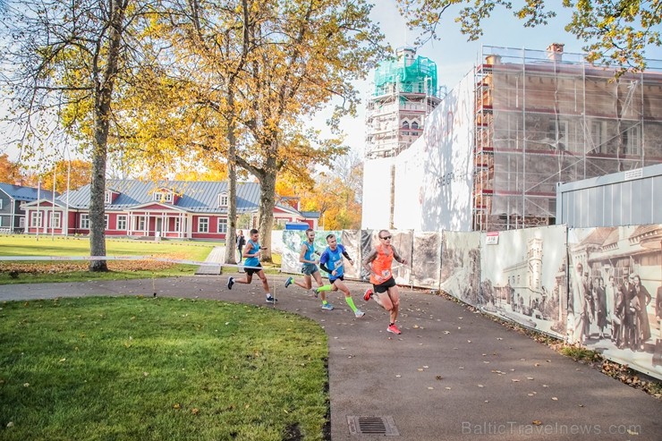 Skriešanas seriāla «Bigbank Skrien Latvija» noslēgums vairāk kā 3000 Siguldas pusmaratona dalībniekiem paliks atmiņā kā zelta rudens tā viskrāšņākajā  235157