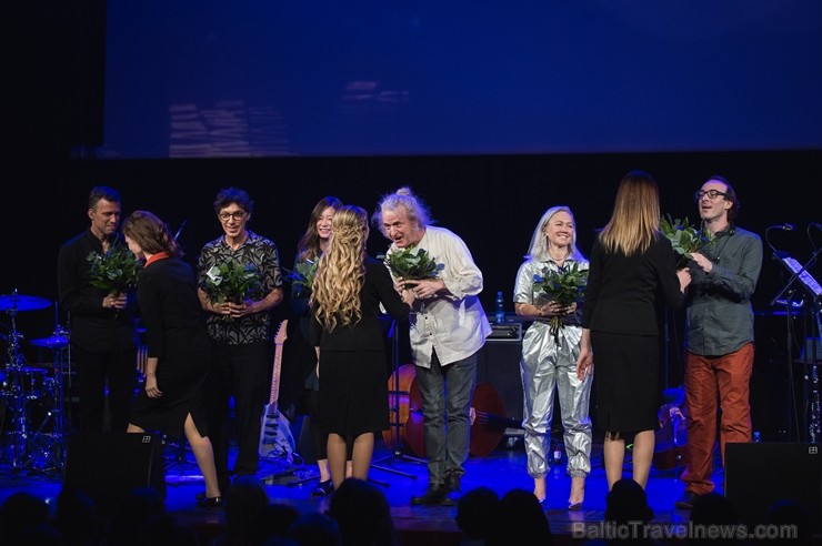 Par godu jubilejai savas pasaules koncerttūres ietvaros 