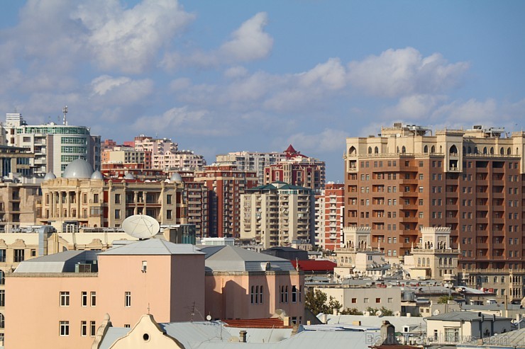 Jaunavas tornis vecpilsētā ir galvenais Baku simbols ar burvīgu pilsētas panorāmas skata laukumu. Sadarbībā ar Latvijas vēstniecību Azerbaidžānā un tū 236630
