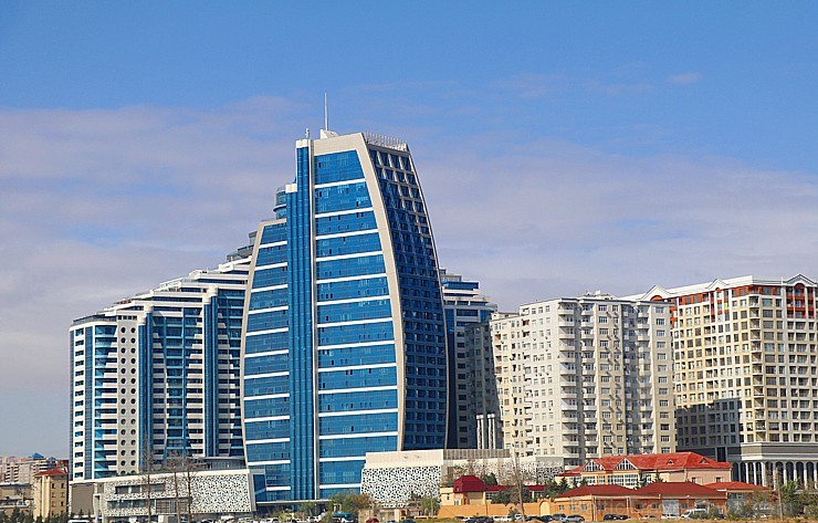Travelnews.lv ar ekskursiju autobusu apceļo Baku raksturīgākās vietas. Sadarbībā ar Latvijas vēstniecību Azerbaidžānā un tūrisma firmu «RANTUR Travel  237673