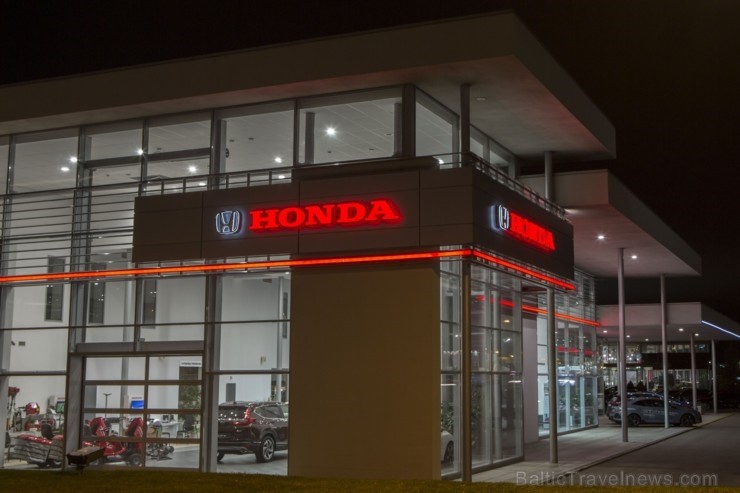 «WESS Select Honda» nodrošinās automobiļu tirdzniecības un pēc-pārdošanas servisa pakalpojumus, kā arī piedāvās plašu klāstu Honda Power tehnikas pied