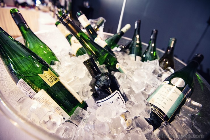 Festivāls Riga Wine & Champagne pulcēja pasaules vadošos vīna ekspertus, lai gardēžiem un vīnmīļiem no visas Baltijas piedāvātu izglītojošas degustāci Festivāls Riga Wine & Champagne pulcēja pasaules vadošos vīna ekspertus, lai gardēžiem un vīnmīļiem no visas Baltijas piedāvātu izglītojošas degustāci 239270