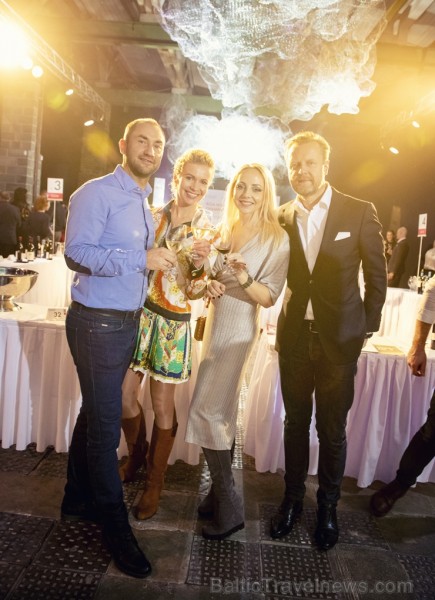 Festivāls Riga Wine & Champagne pulcēja pasaules vadošos vīna ekspertus, lai gardēžiem un vīnmīļiem no visas Baltijas piedāvātu izglītojošas degustāci Festivāls Riga Wine & Champagne pulcēja pasaules vadošos vīna ekspertus, lai gardēžiem un vīnmīļiem no visas Baltijas piedāvātu izglītojošas degustāci 239296