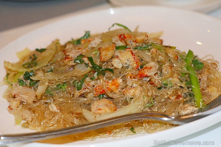 Izbaudam ēdienreizi Hošiminas vjetnamiešu restorānā «Rivia Seafood Dining». Sadarbībā ar 365 brīvdienas un Turkish Airlines 240010