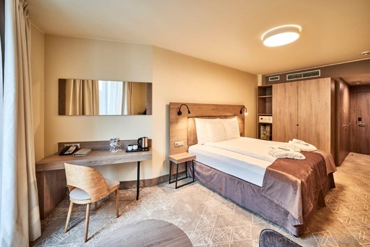 «Wellton Riverside SPA Hotel» četrzvaigžņu Superior viesnīca piedāvās 222 komfortablus numuriņus, izsmalcinātu ēdināšanu un lielāko Spa kompleksu Vecr 240386