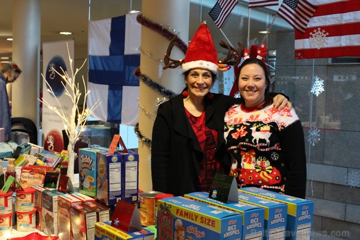 Jau 22. reizi Rīgā norisinājies tradicionālais ārzemju vēstniecību labdarības Ziemassvētku tirgus, kurā piedalījušās vairāk kā 30 ārvalstu vēstniecība 241496