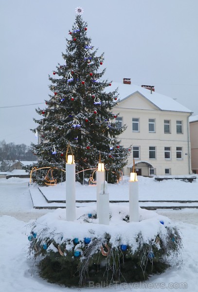 Travelnews.lv apmeklē Ziemassvētku tirdziņu Krāslavā 241954