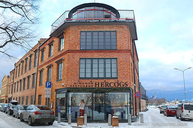 Ģimenes restorānu tīkls «Hercogs» Rīgā katru trešdienu līdz maijam piedāvā īpašu Čempionu ēdienkarti