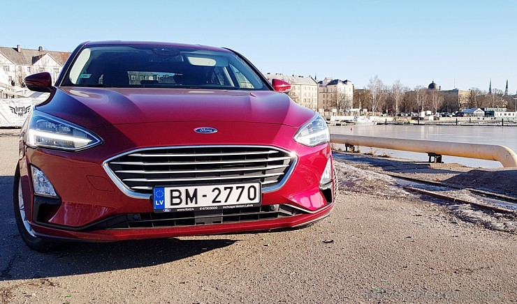 Travelnews.lv ar jauno «Ford Focus» apceļo Latgali