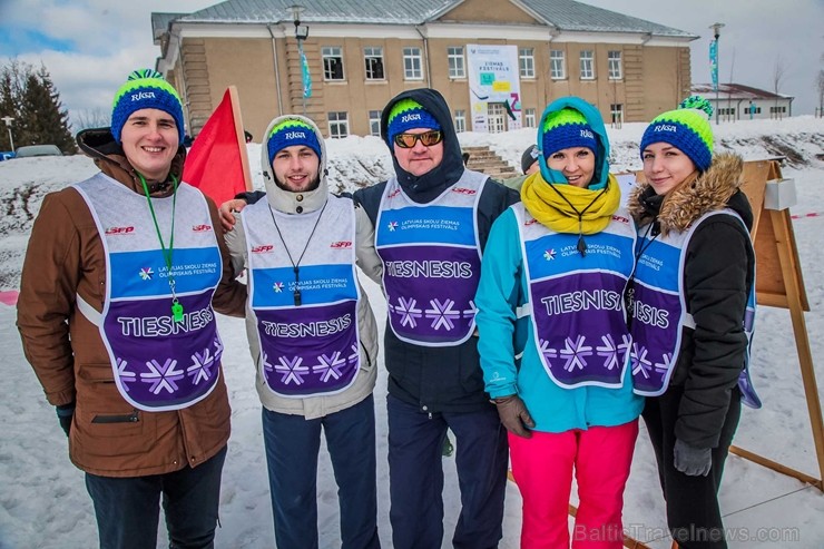 Latvijas Skolu ziemas Olimpiskais festivāls pulcēja 1262 skolēnus no 139 skolām. Latvijas skolu jauniešu cīnījās par godalgām 14 sporta veidos un liel Latvijas Skolu ziemas Olimpiskais festivāls pulcēja 1262 skolēnus no 139 skolām. Latvijas skolu jauniešu cīnījās par godalgām 14 sporta veidos un liel 247885