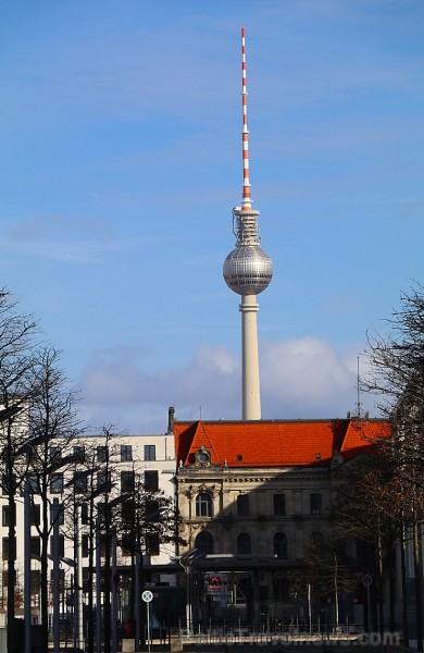 Travelnews.lv sadarbībā ar auto nomu «Sixt Latvija» iepazīst vēsturisko Berlīni