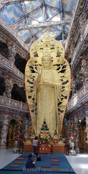 Travelnews.lv iepazīst vjetnamiesu budistu templi Linh-Phuoc-Pagode Dakotā. Atbalsta: 365 brīvdienas un Turkish Airlines 249315