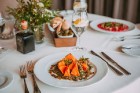 Restorāna «Light House Jurmala» šefpavārs Fjodors Kasatkins viesiem sagatavojis pavasarīgu jaunās sezonas ēdienkarti 1
