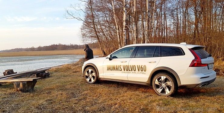 Travelnews.lv ar jauno «Volvo V60 Country D4 AWD Momentum» apceļo Vidzemi un Latgali 250191