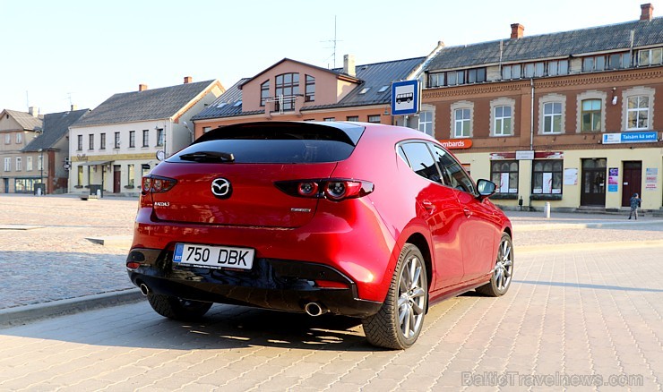 Travelnews.lv apceļo Dobeli, Īli un Rīgu ar jauno «Mazda3» 251187