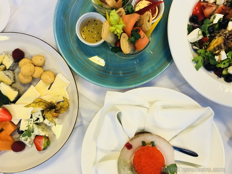 Restorānā Avalon  sagatavota pavasarīga Rīgas restorāna nedēļas maltīte, kas iepriecinās viesus līdz 2019. gada 1. maijam 252383