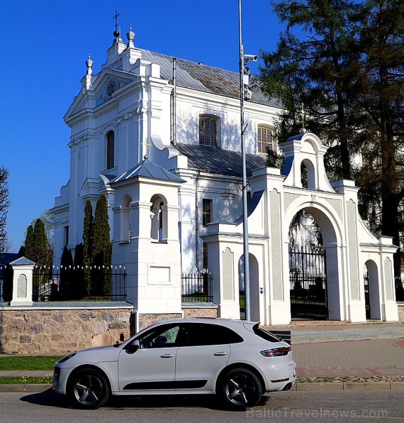 Travelnews.lv apceļo Latgali un Sēliju ar jauno «Porsche Macan» 